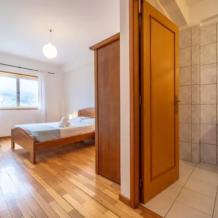 Quinta Da Armada, Em By House And People Braga