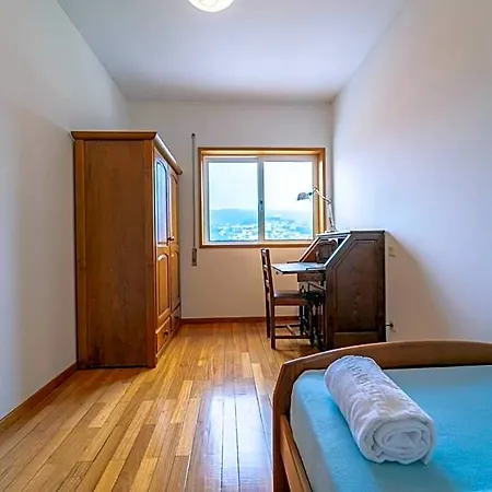 Quinta Da Armada, Em By House And People شقة